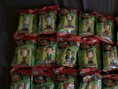 Complete Set of 24 Stink Blasters Series 1 Figures 2011 New in Package