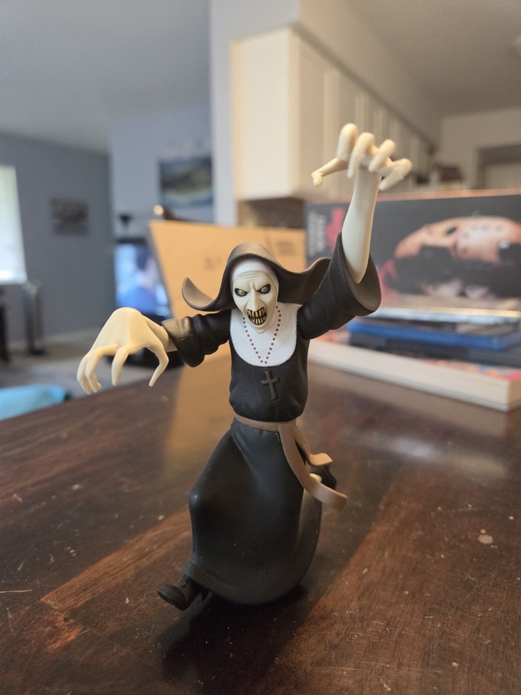 NECA Toony Terrors – The NUN – The Conjuring – LOOSE Figure – Near Mint