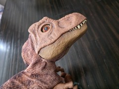 Jurassic Park World Real FX Baby T-Rex Tyrannosaurus Dinosaur Puppet SEE VIDEO