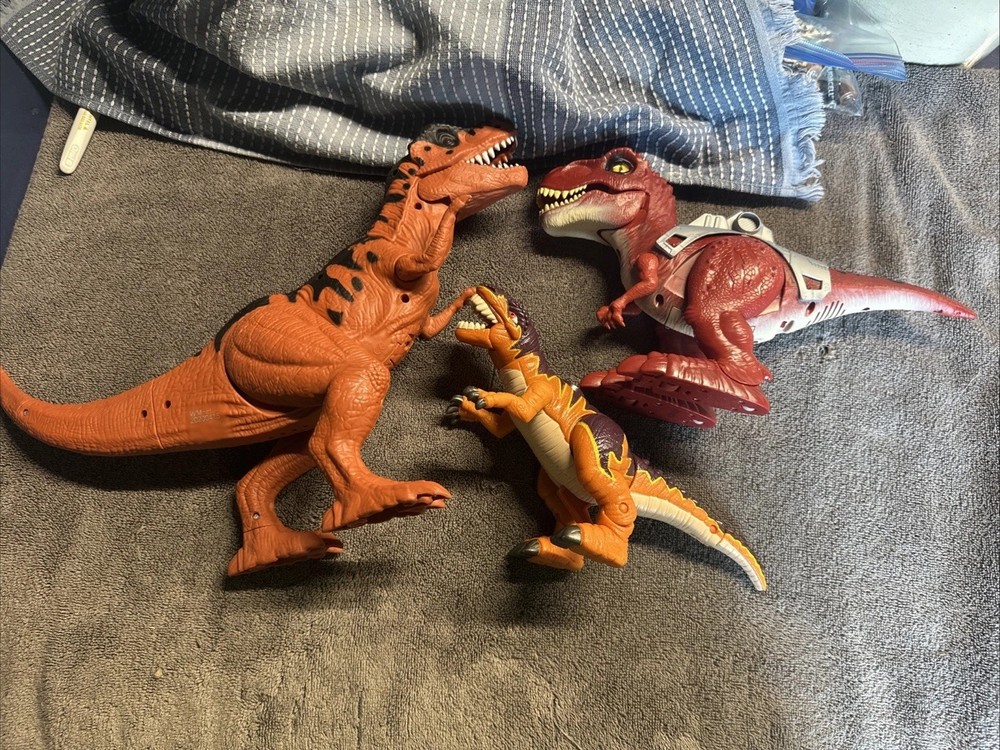 T Rex Zuru Robo Slasher Allosaurus Lot Of 3 Dinosaurs