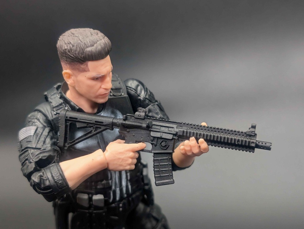 1/12 scale 3D printed standard M4 for classified valaverse marvel legends
