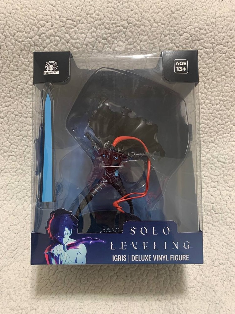 Solo Leveling IGRIS Deluxe Vinyl Figure
