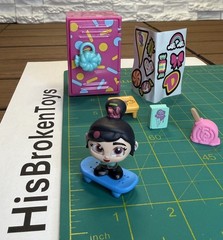 Disney Doorables Academy Surprise Locker Vanellope 7 Piece Set NIB Ultra Rare