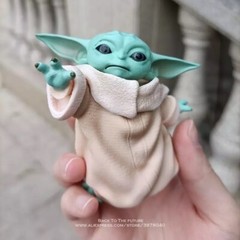 Grogu Baby With Gift Box Yoda The Child Mandalorian 8CM Action Figure Star Wars