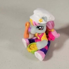 My Little Pony Figure Lot – Rainbow Dash, Starsong, Fluttershy Doll & Pinkie Pie
