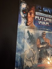 Terminator 2 – “Future War: Hidden Power” – Kenner 1992 Sealed A3