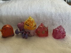 Xia Xia Pets 2011 Collectible Shells Little Friends Set of 4 shells Bimini