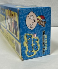 2009 Family Guy The Griffins Minis Box Set Mezco Peter Stewie Brian NRFB Sealed