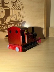 METALLIC RHENEAS ! THOMAS FRIENDS TRAIN ERTL DIECAST , LIMITED SPECIAL EDITION