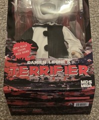 🤡 MEGA DAMIEN LEONE’S TERRIFIER ART THE CLOWN FIGURE WITH SOUND MEZCO MDS TOYZ