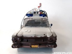 Plasma Series 1:18 scale Ecto-1 car Ghostbusters Afterlife Hasbro 3.75” Figures
