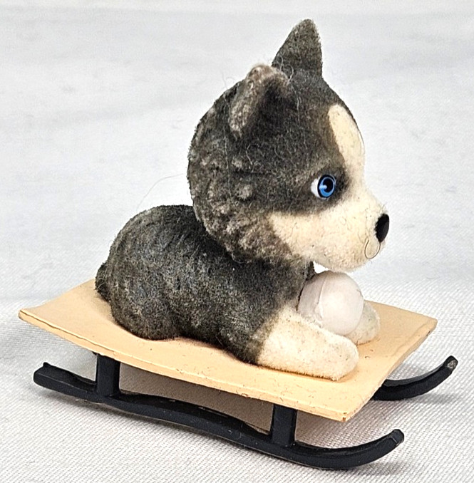 2005 MEG Puppy In My Pocket Husky Flocked Fuzzy Snowball on Sled
