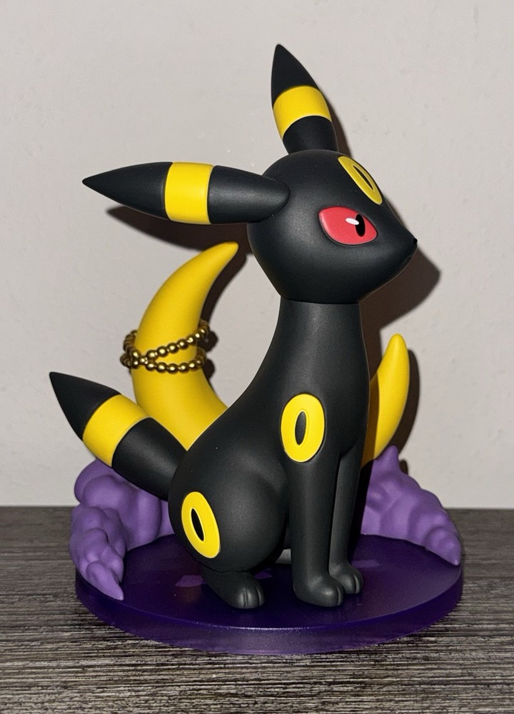 Funism Pokémon Prime Figure Umbreon Approx. 7” Tall