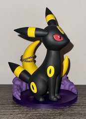 Funism Pokémon Prime Figure Umbreon Approx. 7” Tall