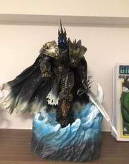 World of Warcraft Lich King Arthas Statue 40cm LED GK figure Collect models New