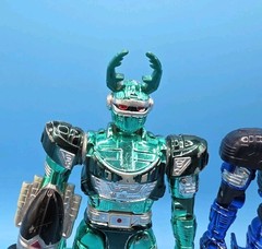 1996 Bandai Beetleborgs Blue Stinger & Green Hunter Action Figure Lot Of 2