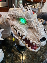 Zoomer dino Indominus Rex robot toy
