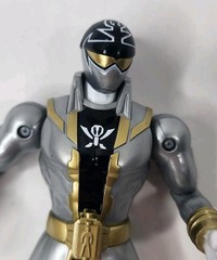 Saban’s Power Rangers Super Megaforce – Silver Ranger “Pirate” – Loose/Complete