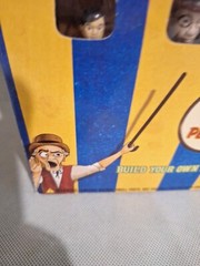 LI’L SIDESHOW – THE WORLD’S TALLEST AND SMALLEST MEN. NIB