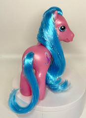 2003 Hasbro G3 My Little Pony Pink Sparkle Pony Pretty Fashions Royal Ribbon MLP