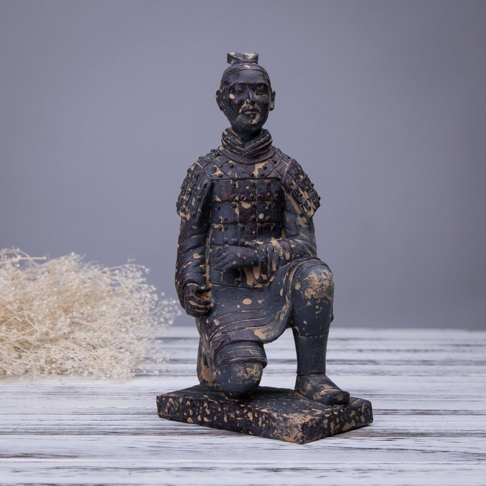 Antique Reproduction Qin Dynasty Terra cotta Warrior Collectible Statuette Me…