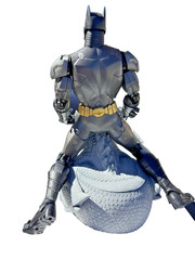 DC Super Alloy 1/6 Batman byJim Lee w/ Gargoyle Base + 2 Comics Pristine Figure