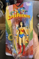 DC SUPER FRIENDS WONDER WOMAN FIGURE MOC IN HAND WONDER WOMAN, BENT AT TAB