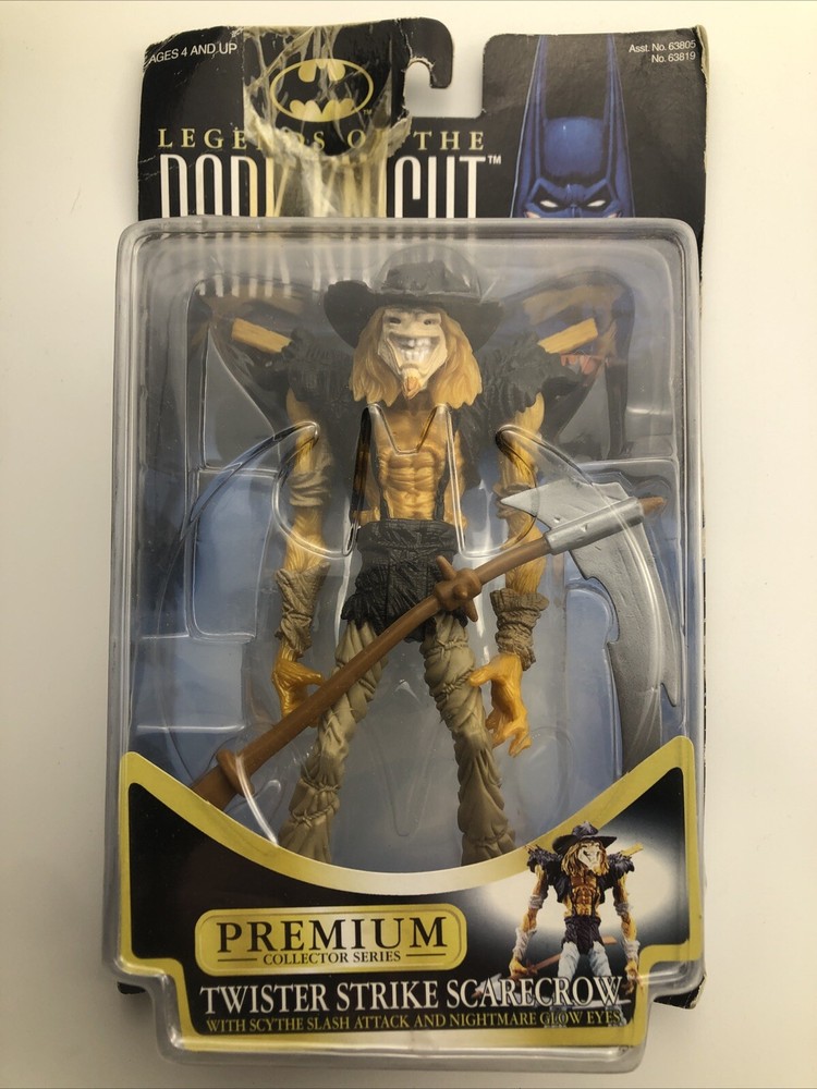 Legends of the Dark Knight Twister Strike Scarecrow Action Figure Kenner DC 1996