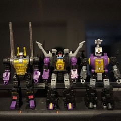 Transformers Legacy Insecticons Kickback, Shrapnel, Bombshell Complete Set G1