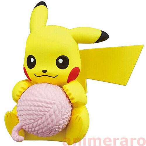 Pokemon Nukunuku Time: PIKACHU Yarn Ball 1.5″ Inch Figure