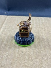 SKYLANDERS SPYRO’S ADVENTURE, HIDDEN TREASURE,COMB SHIP $1 PER MULT