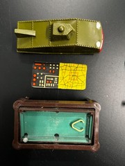 LOT-5 GILBERT 1965 JAMES BOND 007 Dragon Tank POOL TABLE Dr No ATTACHE GUN CASE