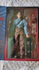 Sideshow Toy Army of Darkness Ash 1:6 12″ Action Figure with Accessories