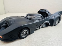 Batman Figure 1:24 1989 Movie Alloy Batmobile (New. No assembly required)