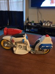 Galoob Plastic Action Figure w/ Motorcycle Vehicle, Multicolor