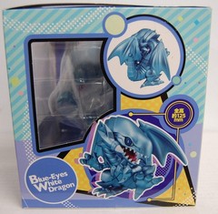 Yu Gi Oh Duel Monsters – Blue Eyes White Dragon – Megatoon Figure 2020