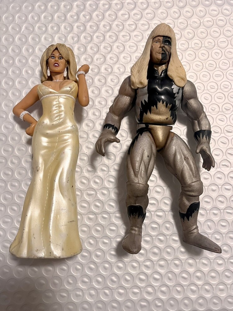 GOLDUST & MARLENA 6″ Wrestling Figures 1998 Jakks WWF 2 Tuff Series 1 Read