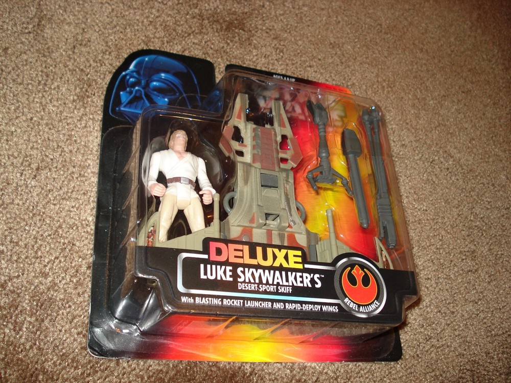 Star Wars COLLECTABLE TPOTF Deluxe “Luke Skywalker’s Desert Sport Skiff”