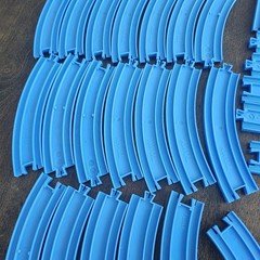 TOMY Thomas & Friends Trackmaster Blue Train Track Lot Tracks 34 PC 1992, 2003