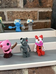 Roblox Mini Action Figures Series Piggy Lot of 7 Toy PVC/Plastic Series
