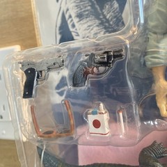 2006 MEZCO TOYZ Miami Vice Detective James “Sonny” Crockett Gray Suit In Box 🔥