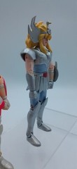 Saint Seiya Knights Of The Zodiak Lot Of 2 Action Figures Cygnus Hyoga Kurumada