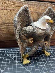 Mezco Freedom the American Eagle Loose Figure Incomplete No Accessories 2001