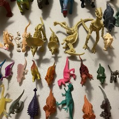 Huge Dinosaur Lot Of 100 Assorted Brands Sizes Types Skeletons Plastic, Rubber