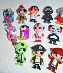 Bonkers Toys CHILD’S Toy ~ Ryan’s World Action Figures HUGE Lot, EUC!