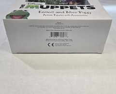 NEW Diamond Select Toys Disney The Muppets KERMIT and MISS PIGGY Action Figures