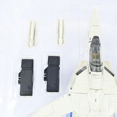 Yamato Macross 1/48 VF-1A Maximilian Jenius Chronicle Exclusive Figure