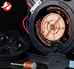 Ghostbusters 1984 Proton Pack 1:1 replica by Hasbro