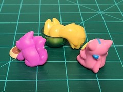 Hasbro Lost Kitties Lot of 3 Cats Collectible Mini Figures Munch Chunks Kit-twin