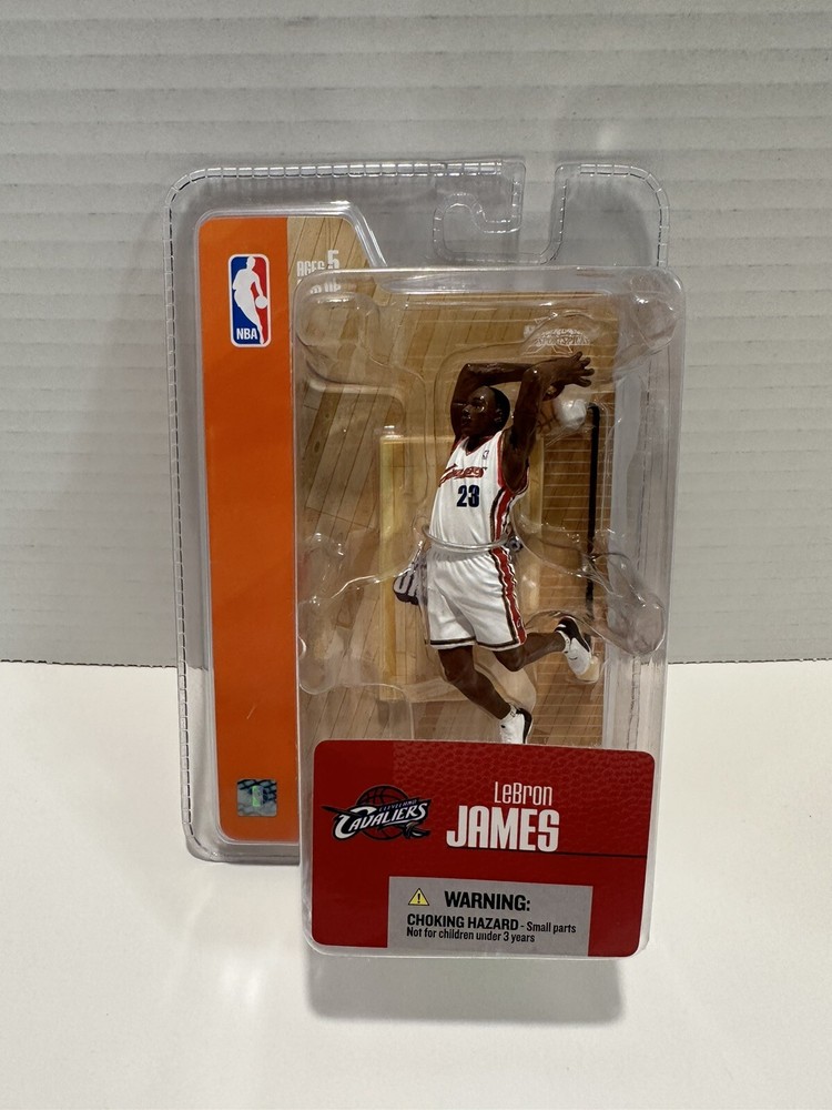 2004 McFarlane NBA LeBron James Cleveland Cavaliers Mini Action Figure 3″ NEW!